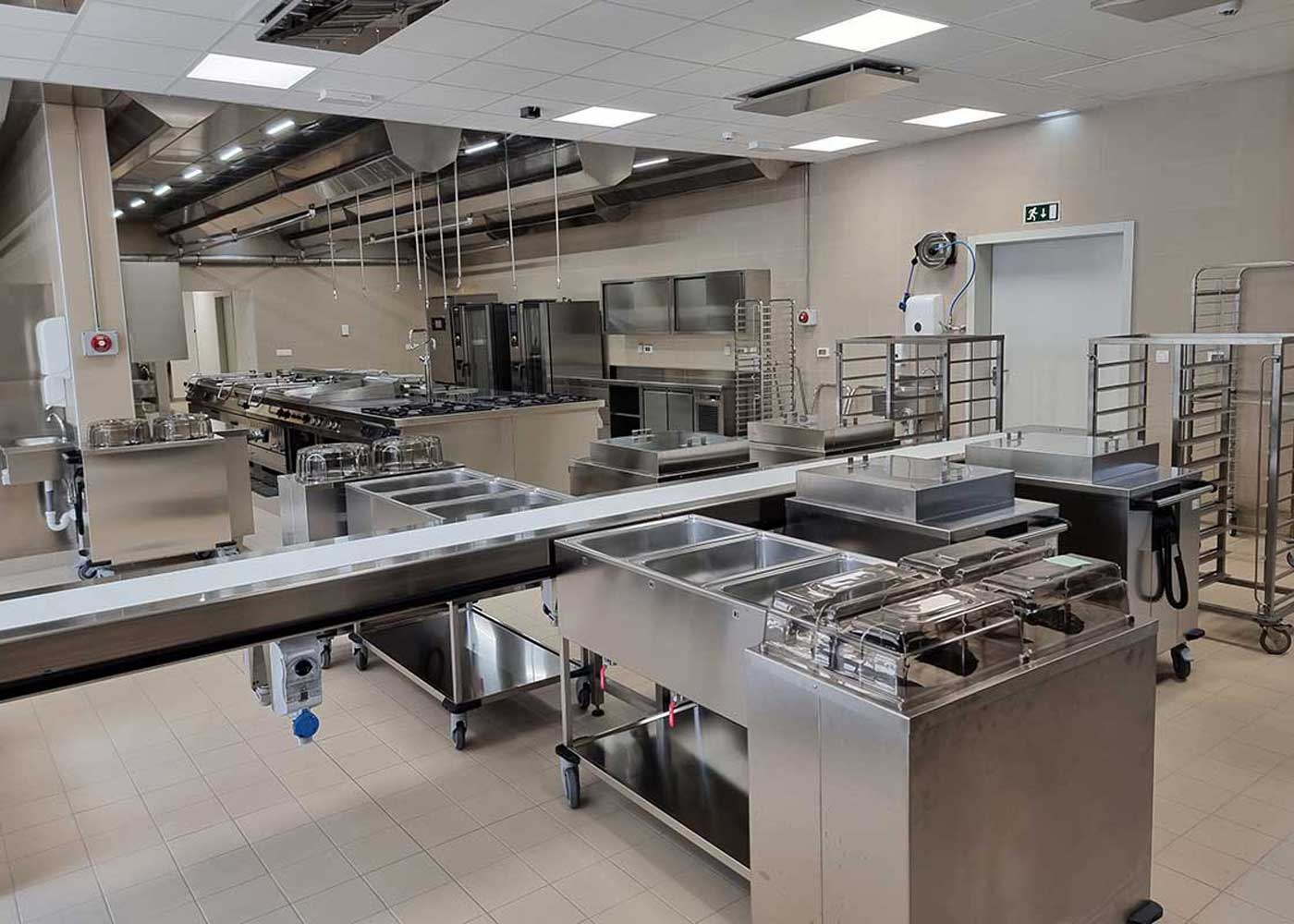 psihiatricna-klinika-ljubljana-kuhinja-02